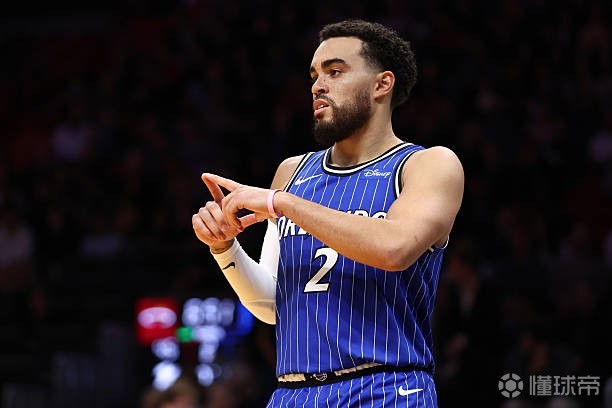 Shams：黄蜂将泰鲁斯-琼斯交易至独行侠，换来布拉纳姆